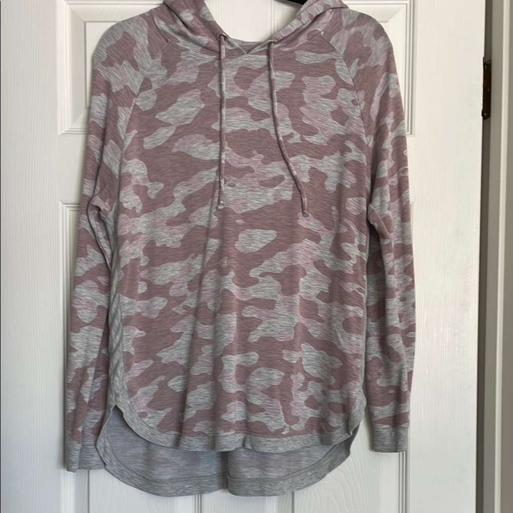 🇨🇦Hyba Pink Camo Hoodie